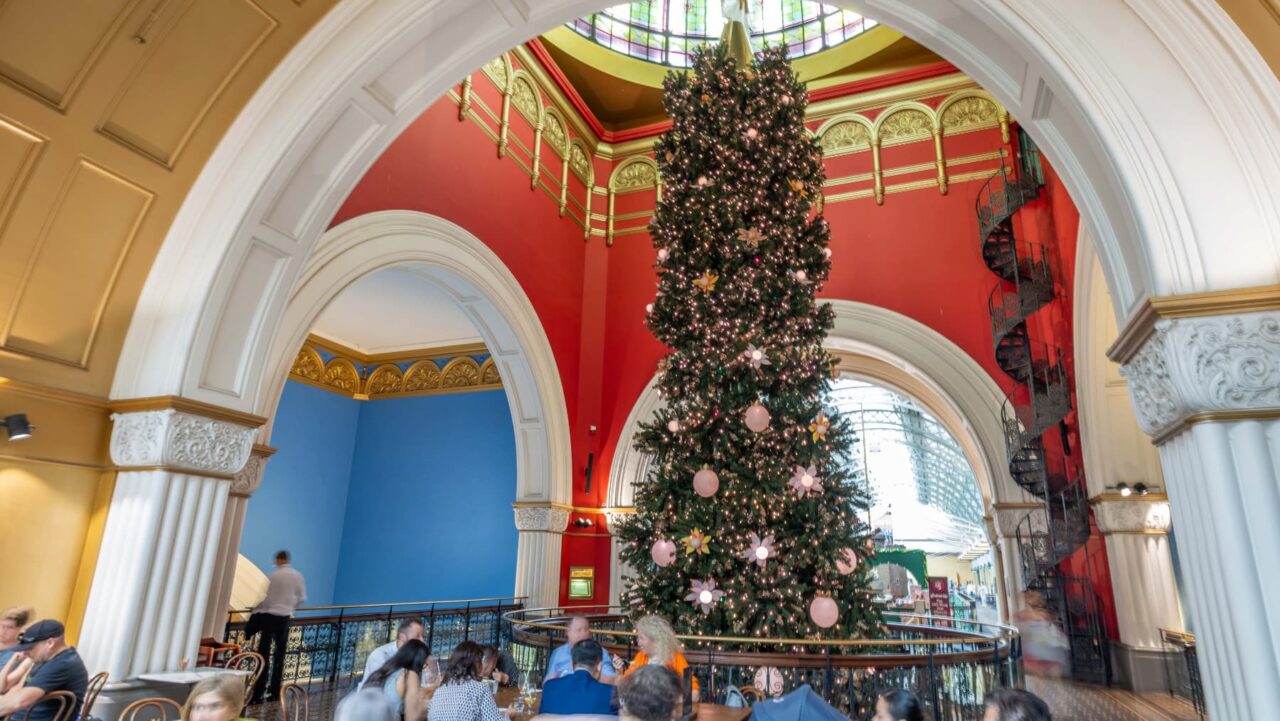 The Christmas Tree in Queen Victoria Building