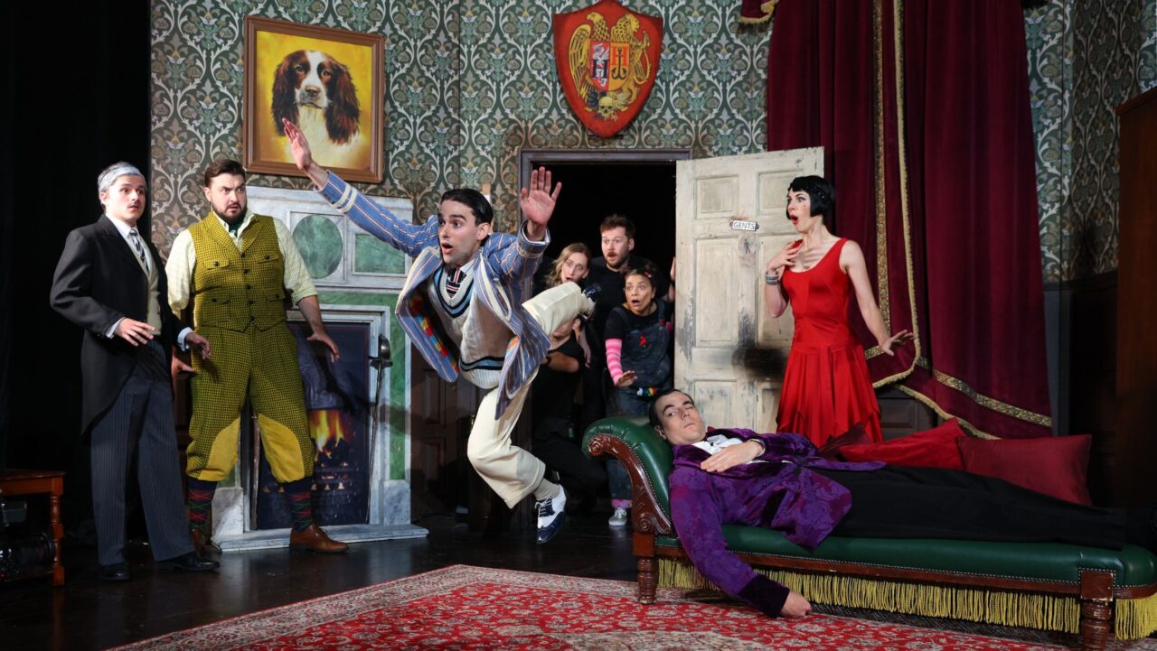 The Play That Goes Wrong