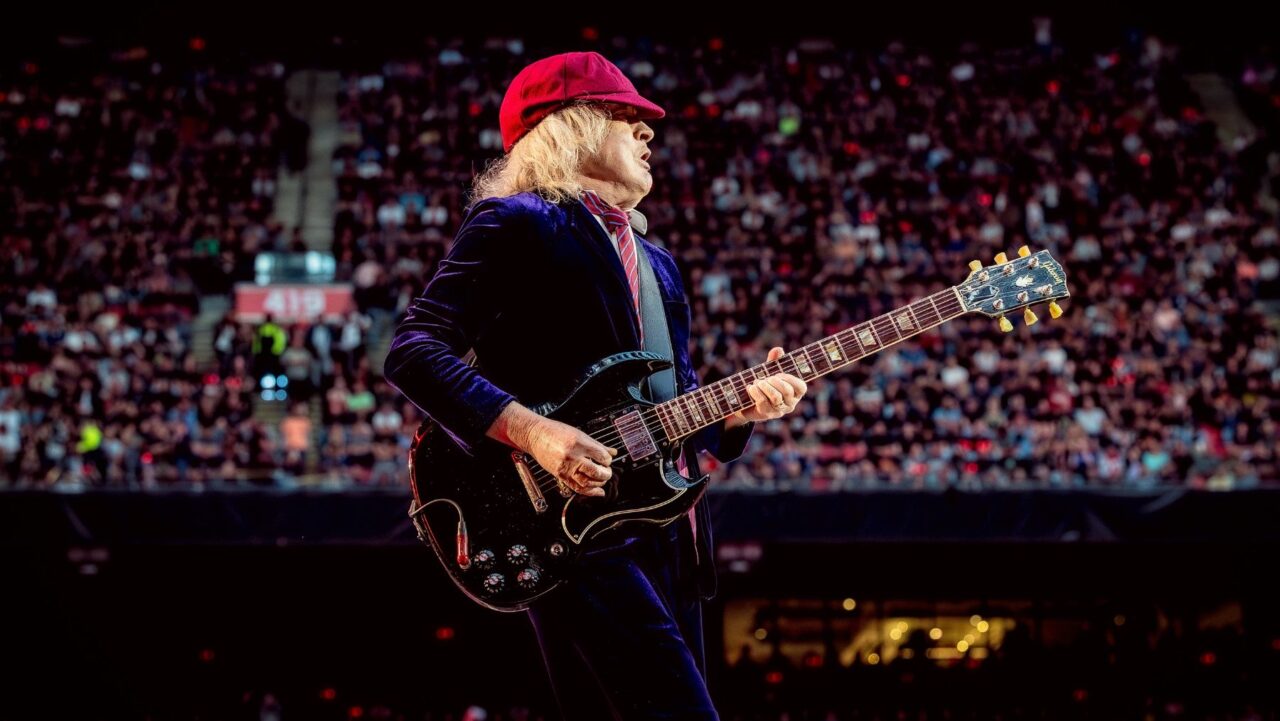 Angus Young AC/DC