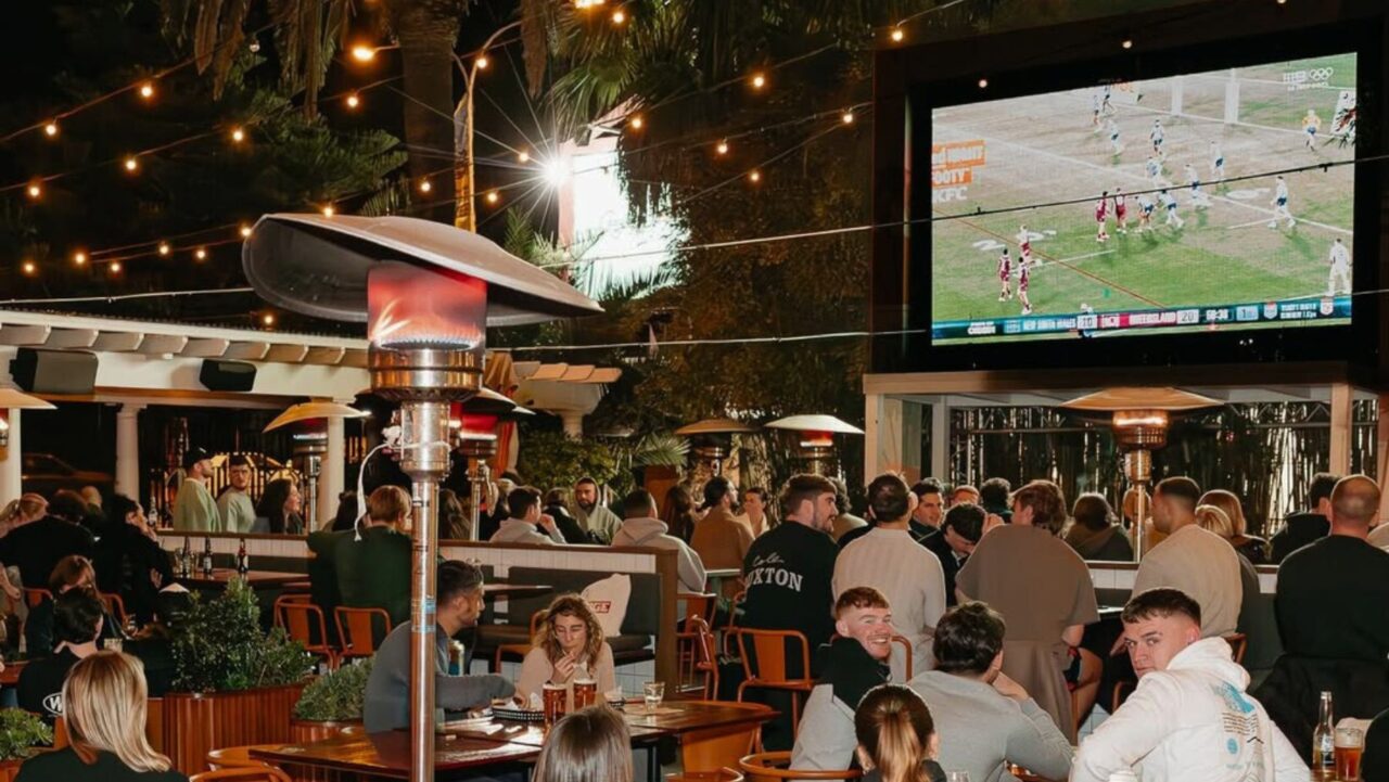 Coogee Bay Hotel sports bar