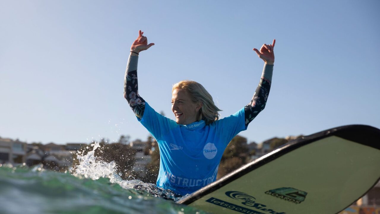 Lets Go Surfing surfer lesson in Bondi