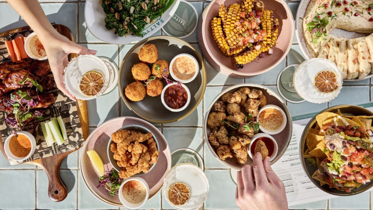 Saltys Bondi Bar