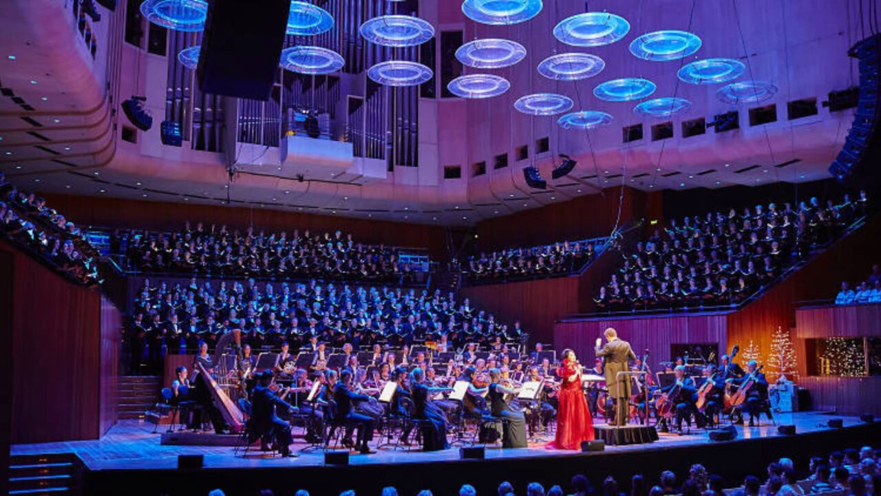 carolsatthehousesydneyoperahouse