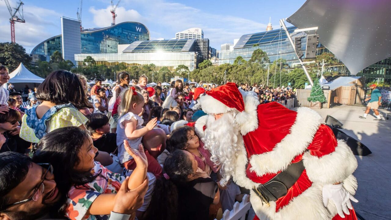 Santa Darling Harbour