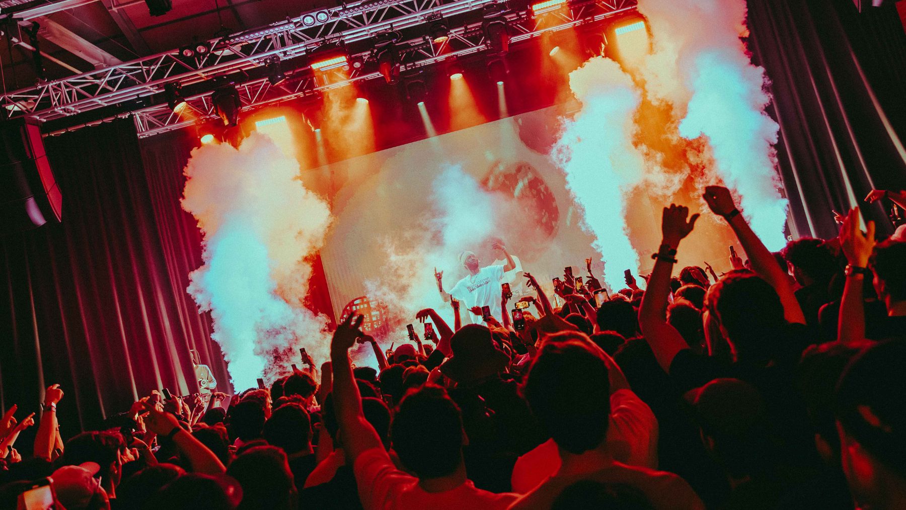 Band performing Felons Manly