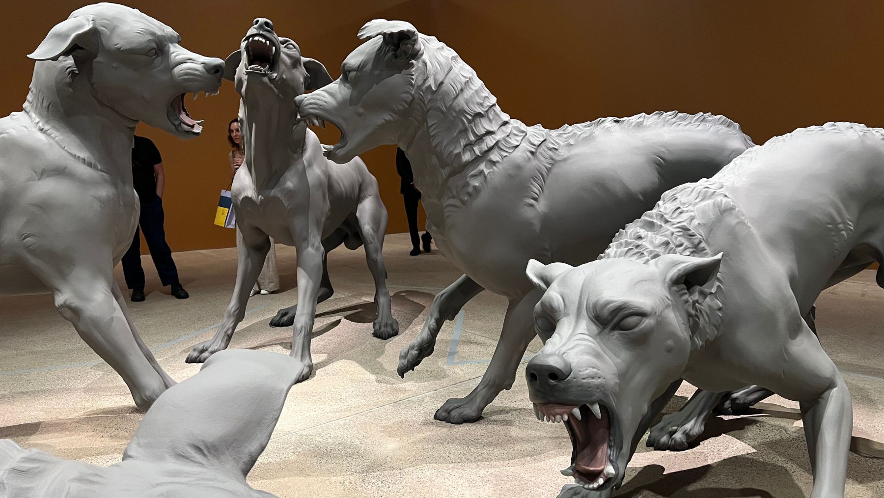 Ron Mueck's sculpture Havoc (2025)