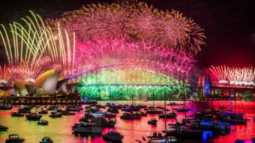 NYE fireworks on the harbour bridge