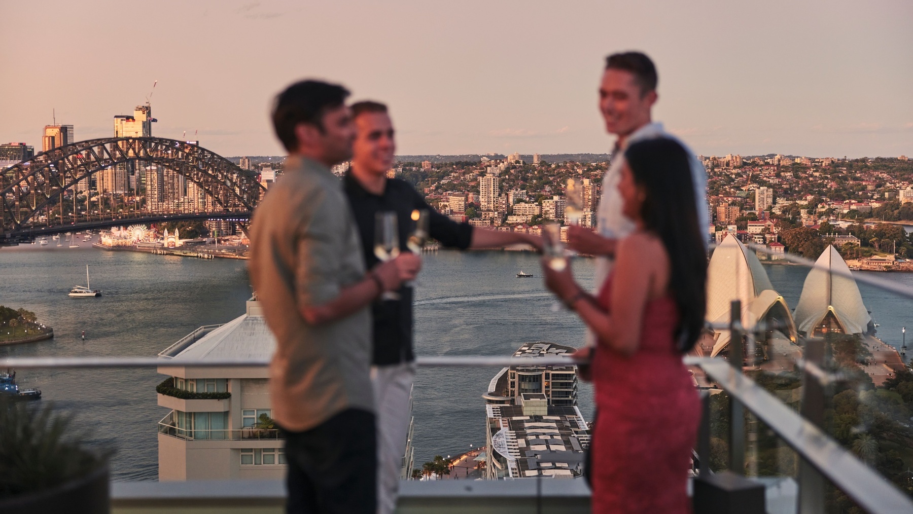 Best rooftop bars in Sydney. Breathtaking harbour views from Aster Bar atop the InterContinental Sydney.