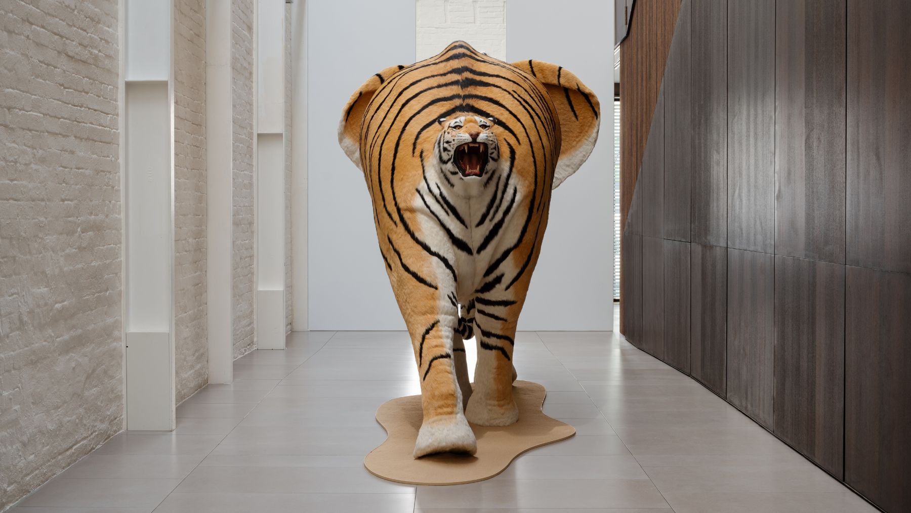 Tian Longyu Elephant Tiger