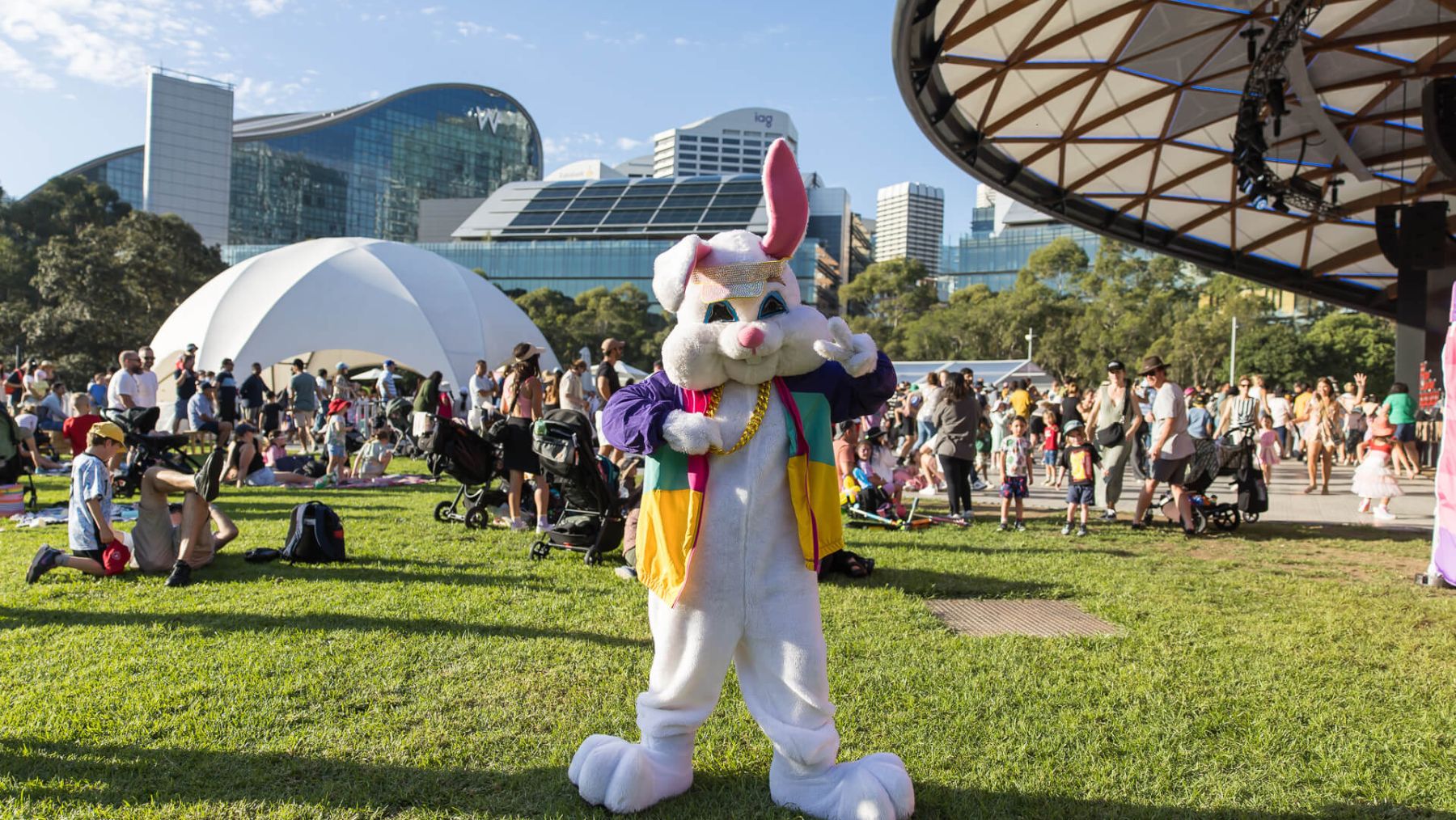 Easter Bunny Darling Harbour