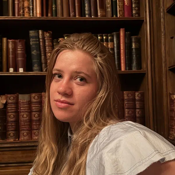 Meet Our Team 8 olivia.jpg