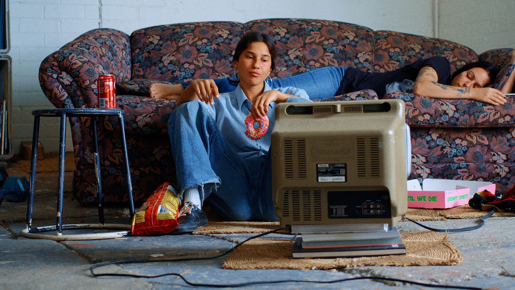 Mia Kidis French Girls TV