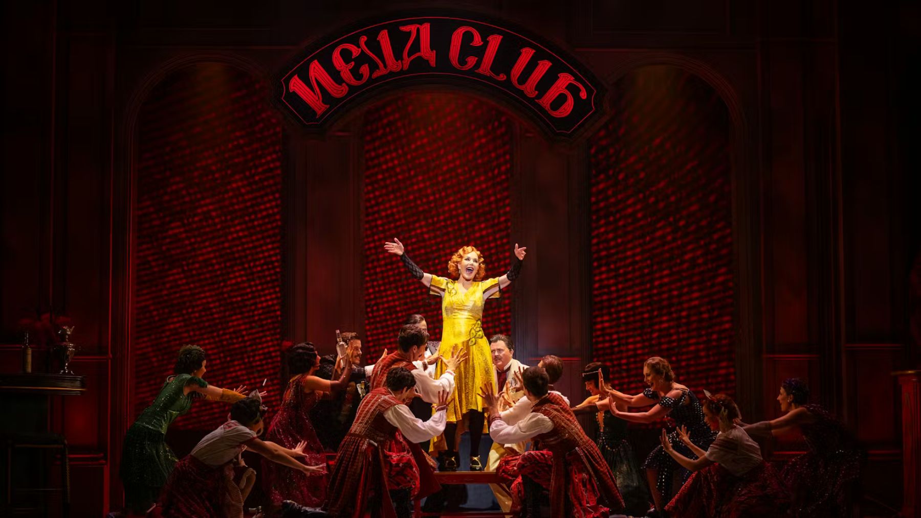 Rhonda Burchmore in Anastasia